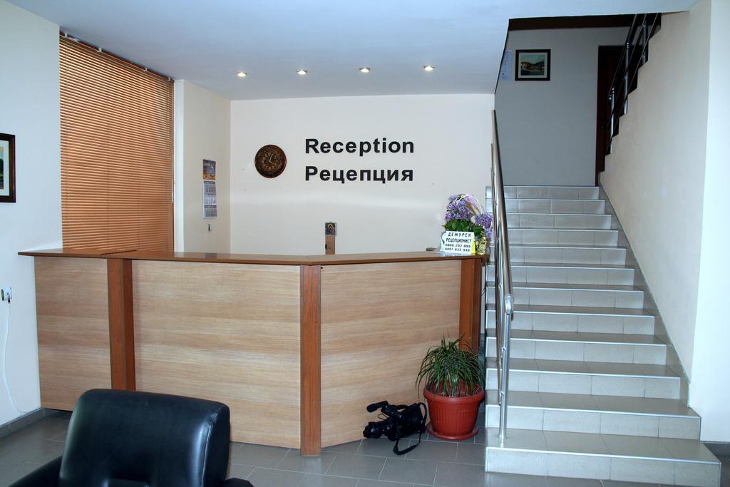 Interrum Hotel Razgrad 外观 照片