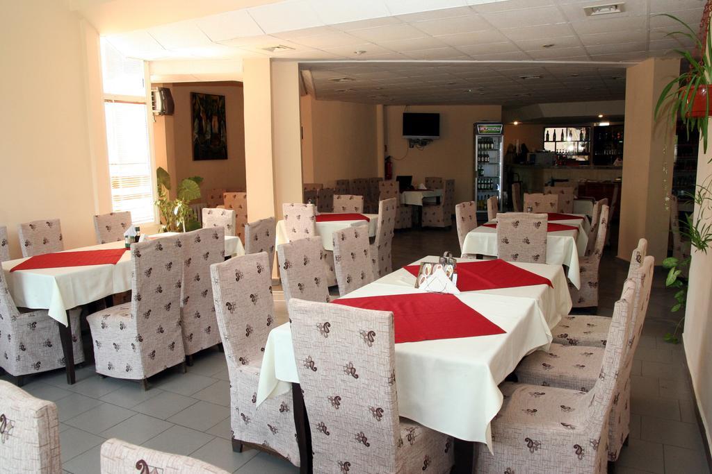 Interrum Hotel Razgrad 外观 照片