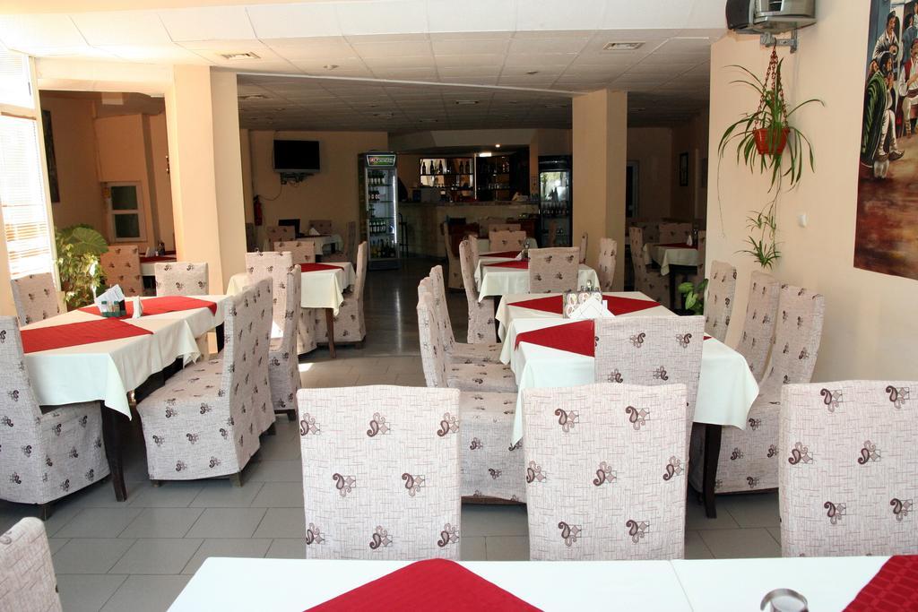 Interrum Hotel Razgrad 外观 照片