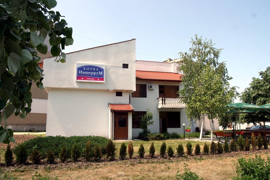Interrum Hotel Razgrad 外观 照片