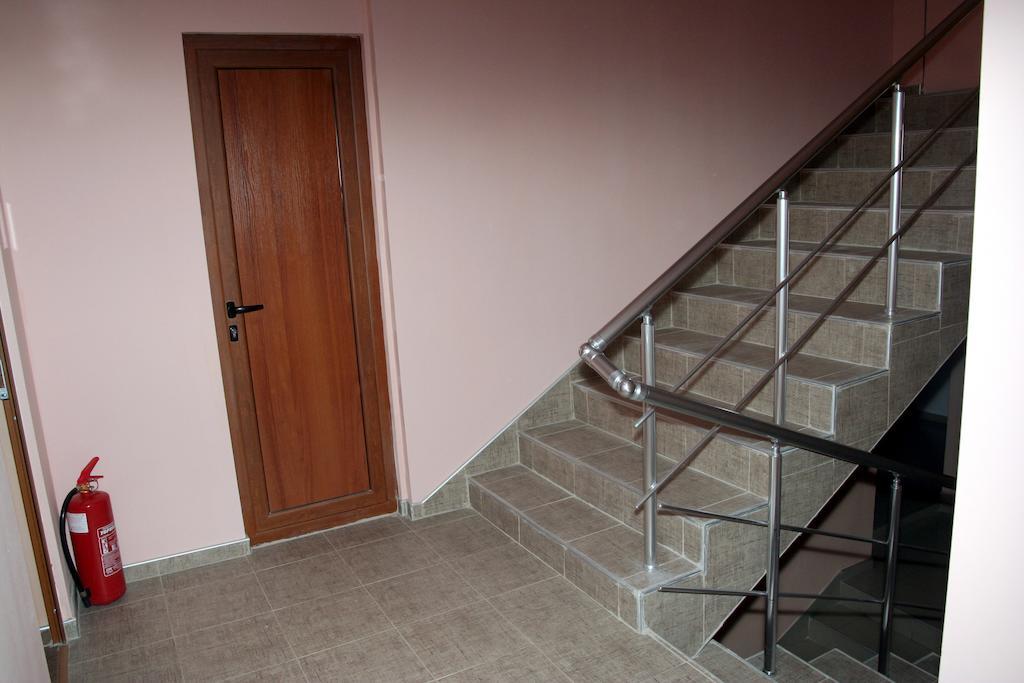 Interrum Hotel Razgrad 外观 照片