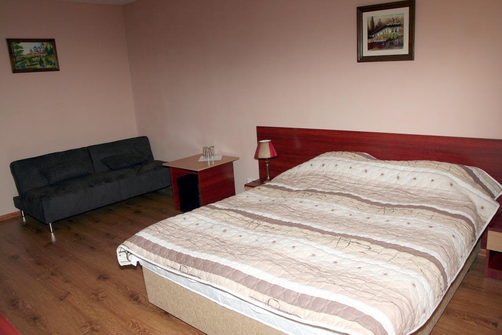 Interrum Hotel Razgrad 客房 照片