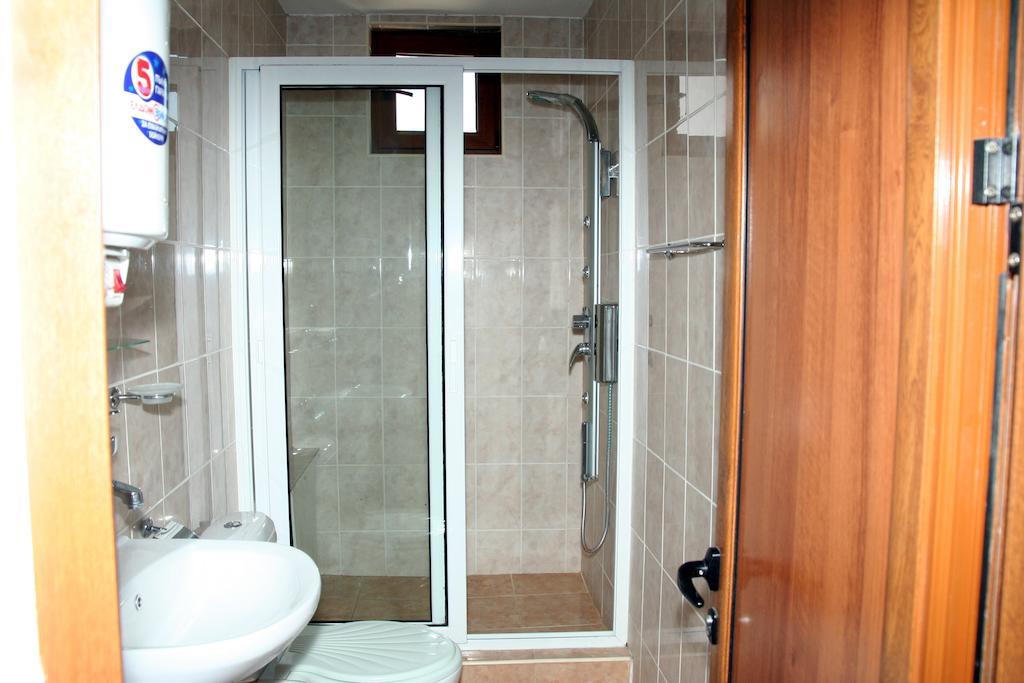 Interrum Hotel Razgrad 客房 照片