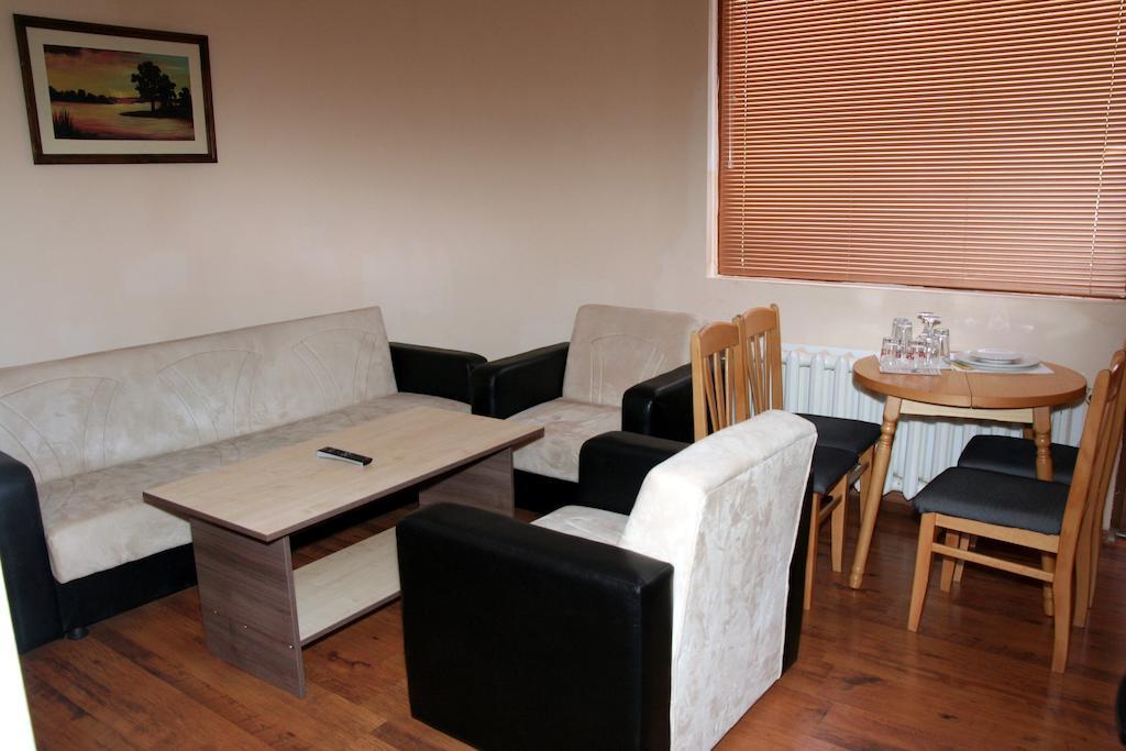 Interrum Hotel Razgrad 客房 照片