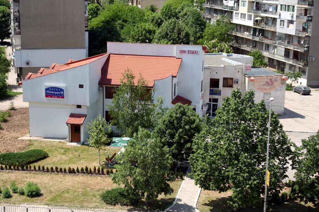 Interrum Hotel Razgrad 外观 照片